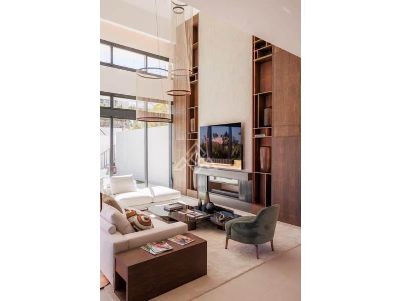 4 chambre Villa/Maison à vendre à Golden Mile avec piscine garage - 5 400 000 € (Ref: 9939895)