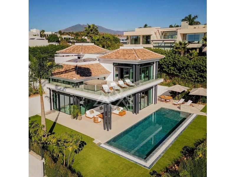 4 chambre Villa/Maison à vendre à Golden Mile avec piscine garage - 5 400 000 € (Ref: 9939895)