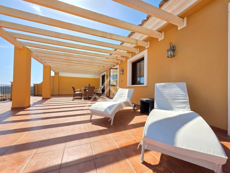 2 sovrum Takvåning till salu i Mijas med garage - 450 000 € (Ref: 9952573)