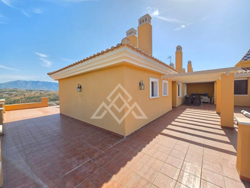 2 sovrum Takvåning till salu i Mijas med garage - 450 000 € (Ref: 9952573)