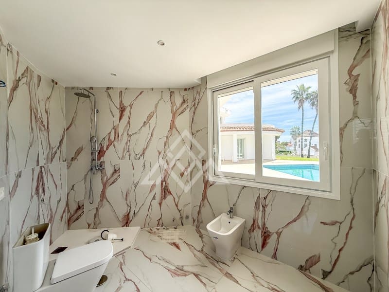 4 soverom Villa til salgs i New Golden Mile - € 3 200 000 (Ref: 9954187)