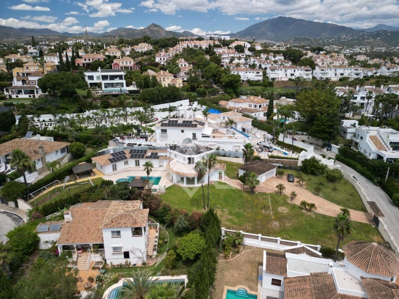 Chalet de 4 habitaciones en New Golden Mile en venta con garaje - 2.950.000 € (Ref: 9954187)