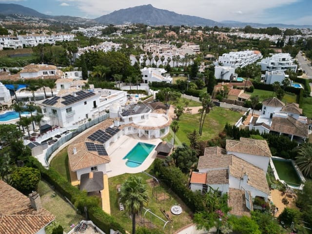 4 soverom Villa til salgs i Benamara - Atalaya, Estepona med garasje - € 2 950 000 (Ref: 9954187)