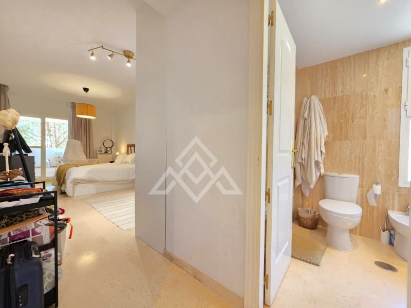 3 chambre Appartement à vendre à Marbella avec garage - 450 000 € (Ref: 9957922)