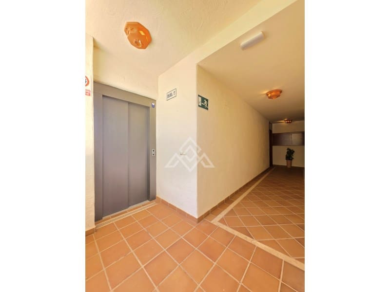 3 chambre Appartement à vendre à Marbella avec garage - 450 000 € (Ref: 9957922)