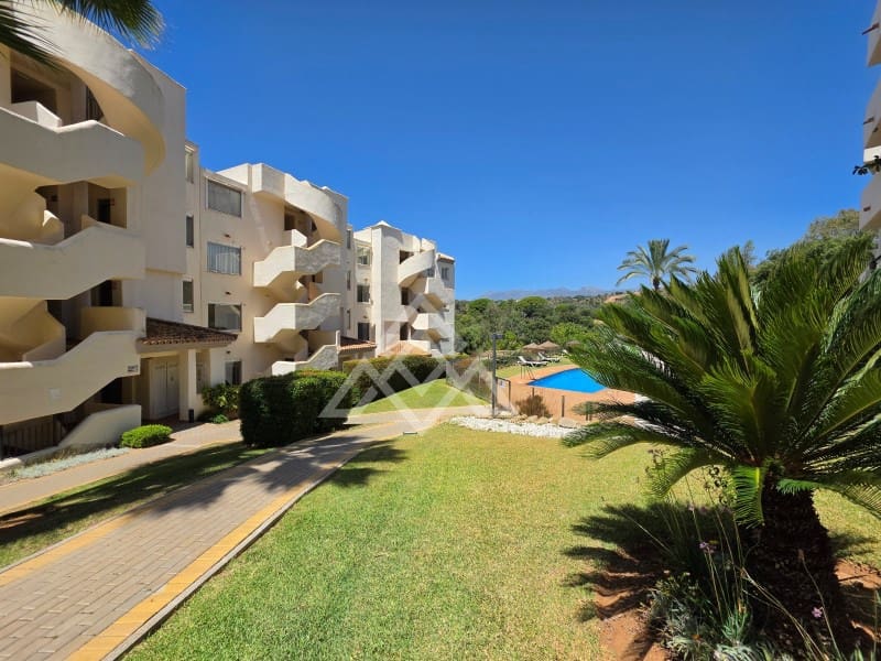 3 chambre Appartement à vendre à Marbella avec garage - 450 000 € (Ref: 9957922)