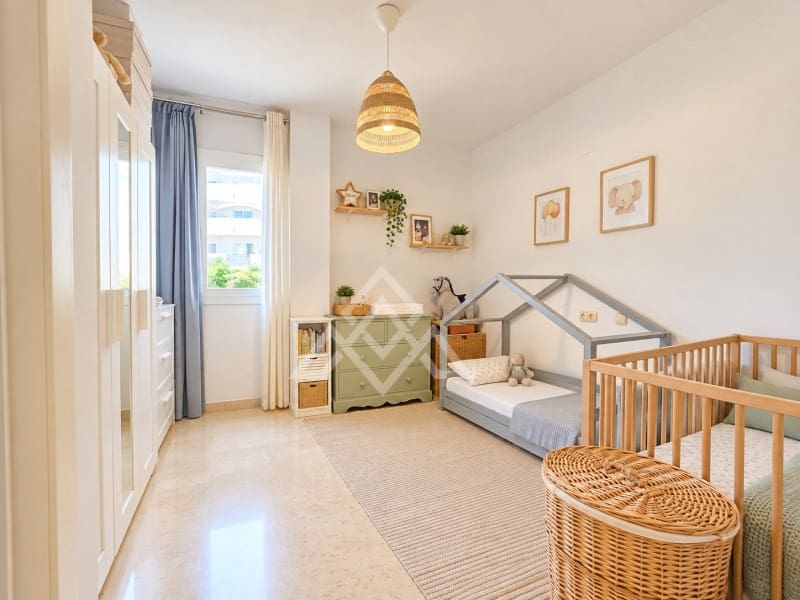 3 makuuhuone Huoneisto myytävänä paikassa Marbella mukana 
autotalli - 435 000 € (Ref: 9957922)