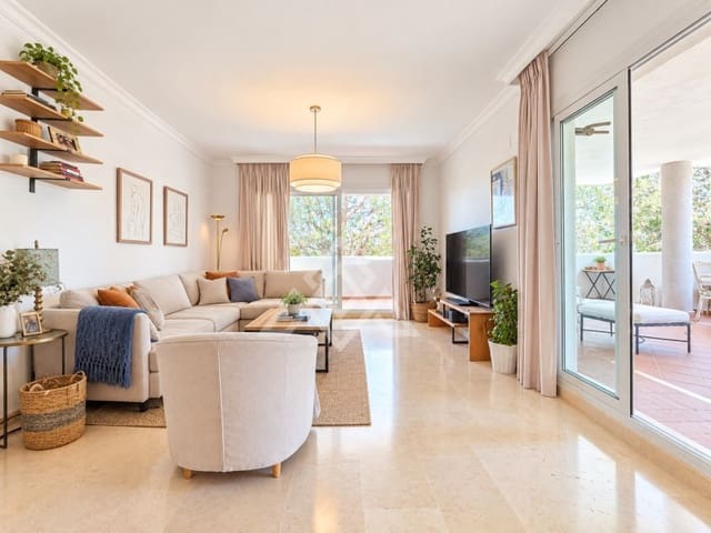 3 soverom Leilighet til salgs i Elviria - Cabopino, Marbella med garasje - € 435 000 (Ref: 9957922)