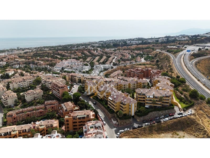 Apartamento de 2 habitaciones en Riviera del Sol en venta con garaje - 320.000 € (Ref: 9973259)