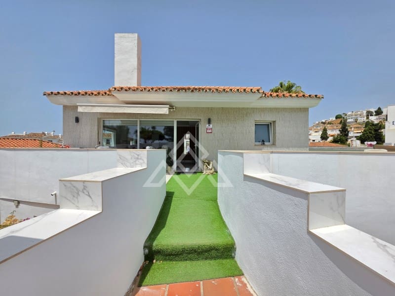 7 bedroom Villa for sale in Riviera del Sol with pool garage - € 1,550,000 (Ref: 9973260)