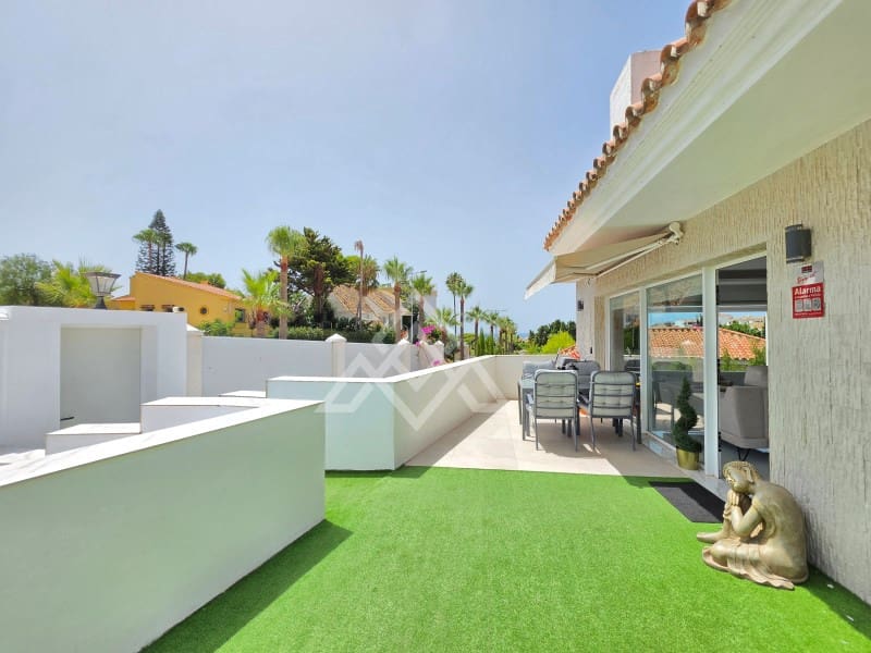 7 bedroom Villa for sale in Riviera del Sol with pool garage - € 1,550,000 (Ref: 9973260)