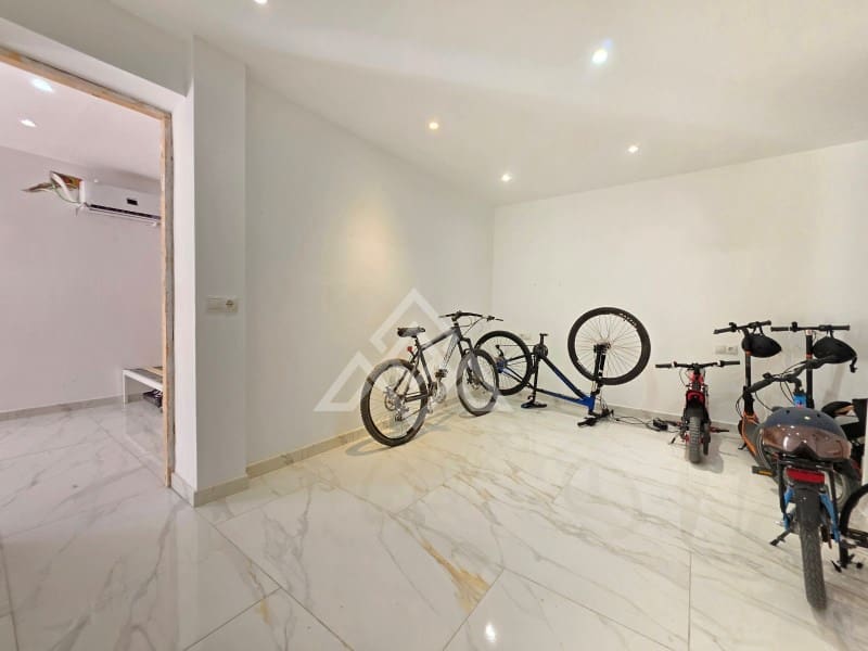 7 bedroom Villa for sale in Riviera del Sol with pool garage - € 1,550,000 (Ref: 9973260)