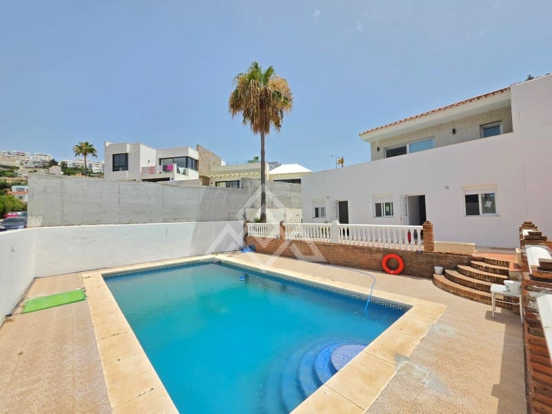 7 bedroom Villa for sale in Riviera del Sol with pool garage - € 1,550,000 (Ref: 9973260)