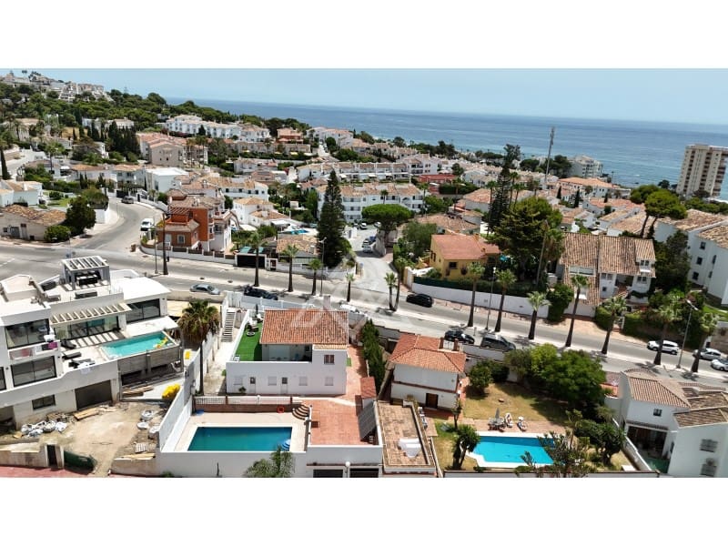 7 bedroom Villa for sale in Riviera del Sol with pool garage - € 1,550,000 (Ref: 9973260)