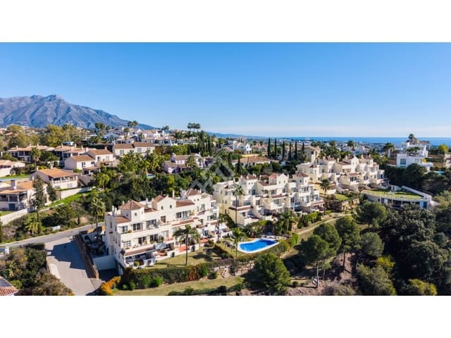 3 soverom Leilighet til salgs i Los Arqueros - Puerto del Almendro, Benahavís med garasje - € 529 000 (Ref: 9975265)
