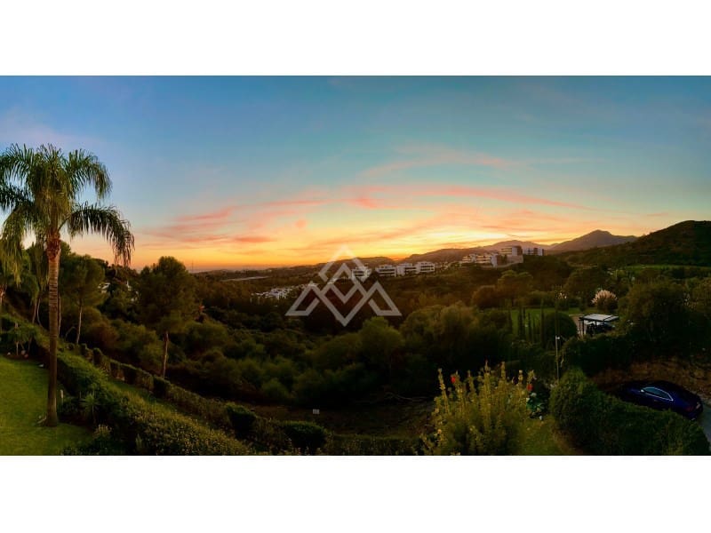 3 soverom Leilighet til salgs i Benahavis med garasje - € 529 000 (Ref: 9975265)