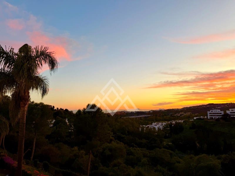 3 soverom Leilighet til salgs i Benahavis med garasje - € 529 000 (Ref: 9975265)