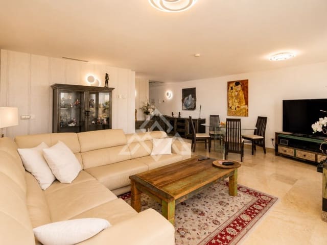 3 Zimmer Apartment zu verkaufen in Los Arqueros - Puerto del Almendro, Benahavís mit Garage - 529.000 € (Ref: 9975265)
