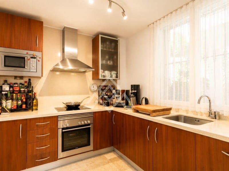 3 quarto Apartamento para venda em Benahavis com garagem - 529 000 € (Ref: 9975265)