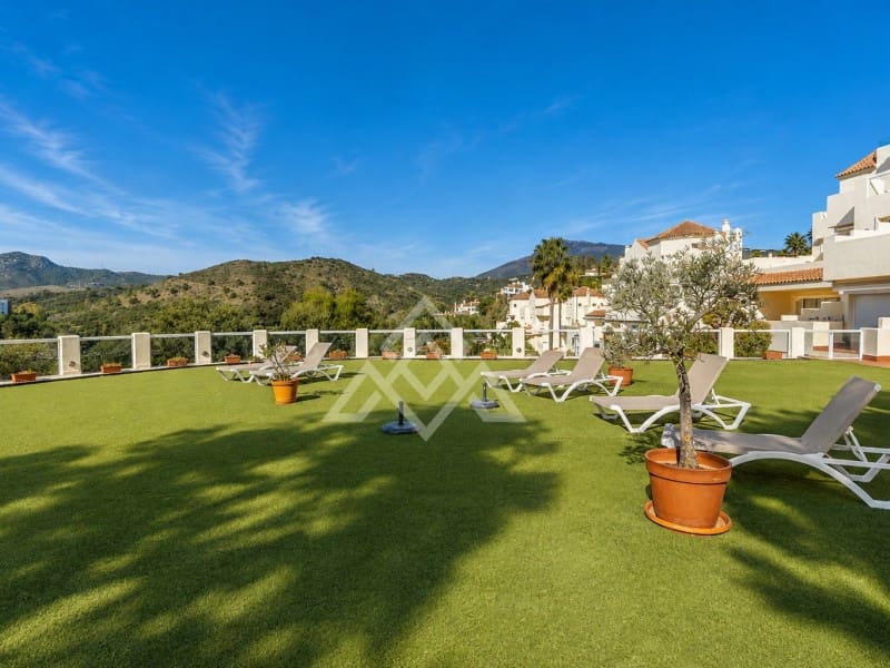 3 quarto Apartamento para venda em Benahavis com garagem - 529 000 € (Ref: 9975265)