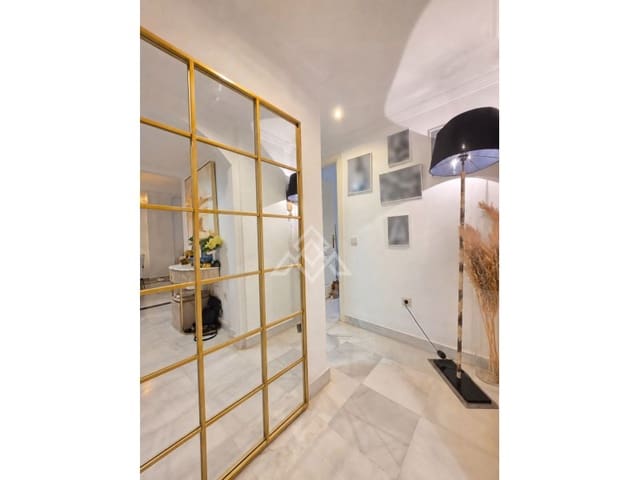 2 soveværelse Lejlighed til salg i Golden Mile, Marbella med garage - € 455.000 (Ref: 9990648)