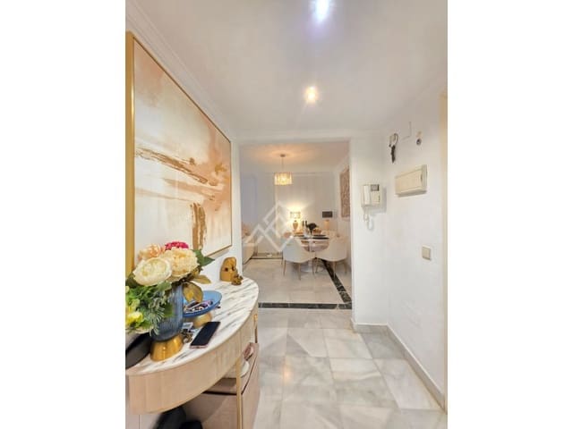 2 soveværelse Lejlighed til salg i Golden Mile, Marbella med garage - € 455.000 (Ref: 9990648)