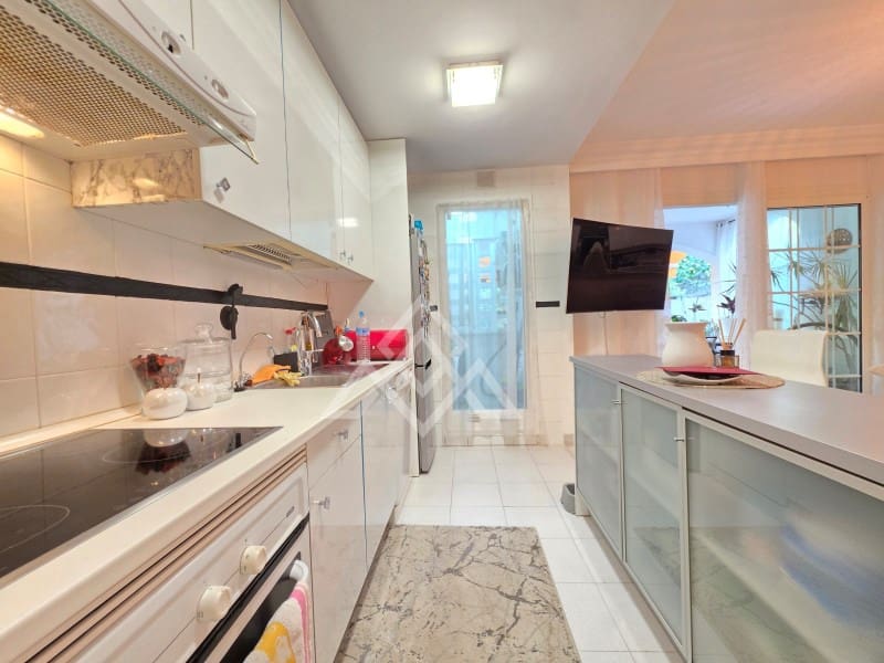 2 sovrum Lägenhet till salu i Golden Mile med garage - 455 000 € (Ref: 9990648)