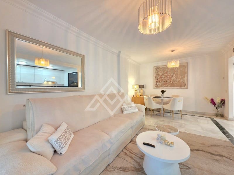 2 sovrum Lägenhet till salu i Golden Mile med garage - 455 000 € (Ref: 9990648)
