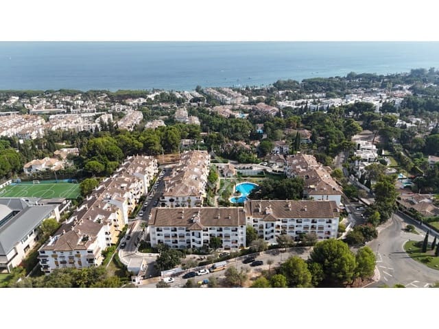 2 soveværelse Lejlighed til salg i Golden Mile, Marbella med garage - € 455.000 (Ref: 9990648)