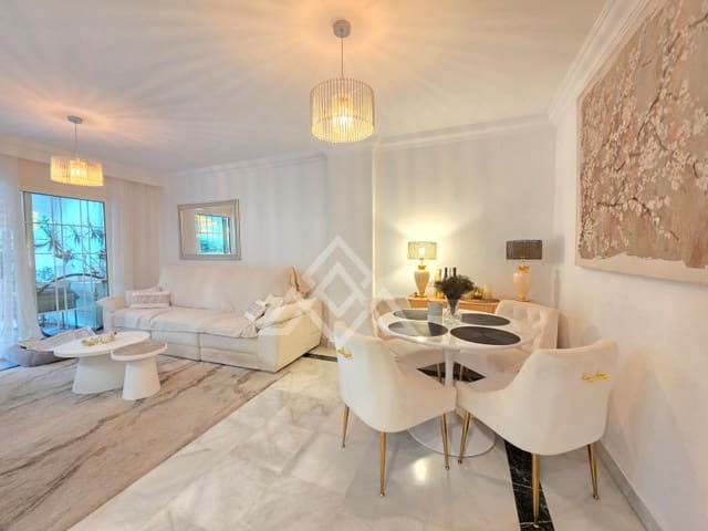 2 soveværelse Lejlighed til salg i Golden Mile, Marbella med garage - € 455.000 (Ref: 9990648)