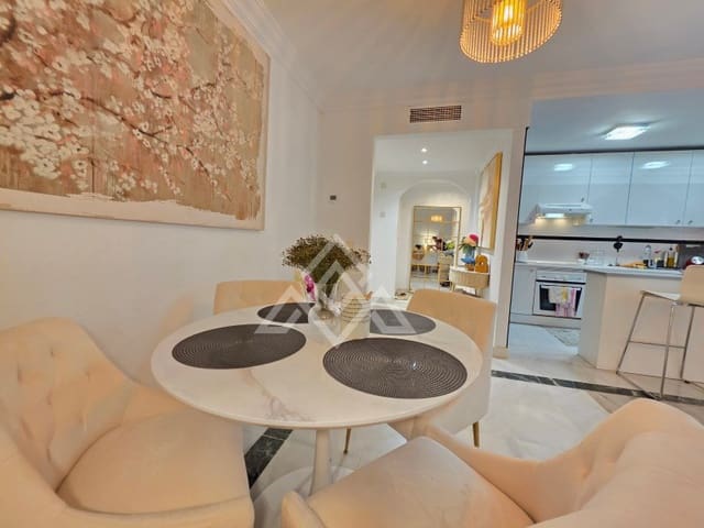 2 soveværelse Lejlighed til salg i Golden Mile, Marbella med garage - € 455.000 (Ref: 9990648)