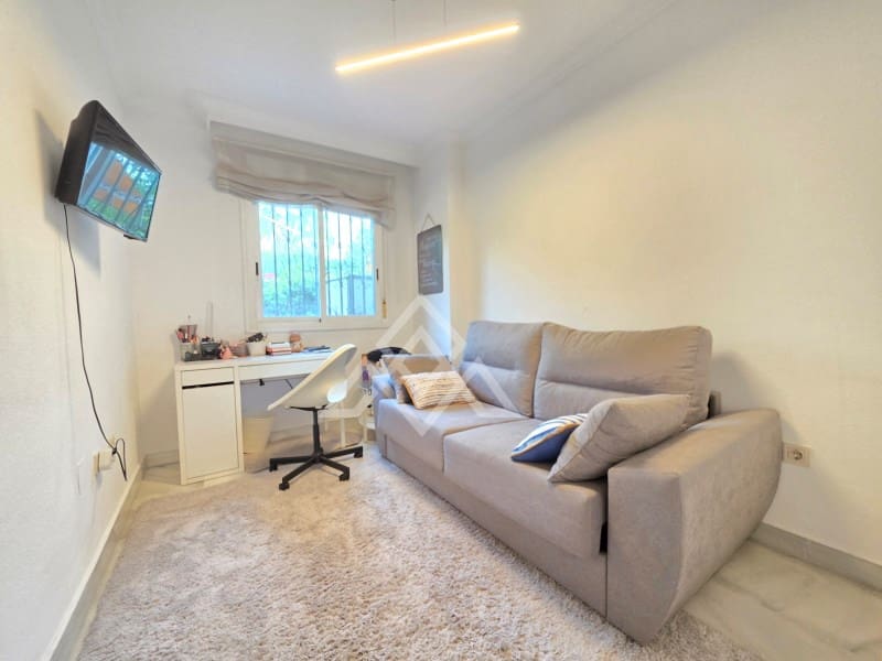 2 sovrum Lägenhet till salu i Golden Mile med garage - 455 000 € (Ref: 9990648)
