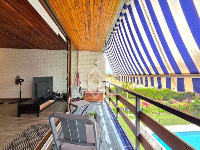 1 bedroom Penthouse for sale in San Pedro de Alcantara, Marbella with pool garage - € 345,000 (Ref: 9998768)