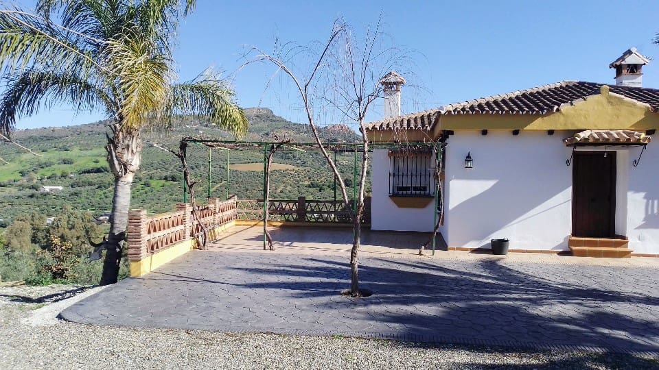 3 soveværelse Finca/Landehus til salg i Coin med swimmingpool garage - € 499.000 (Ref: 7459470)