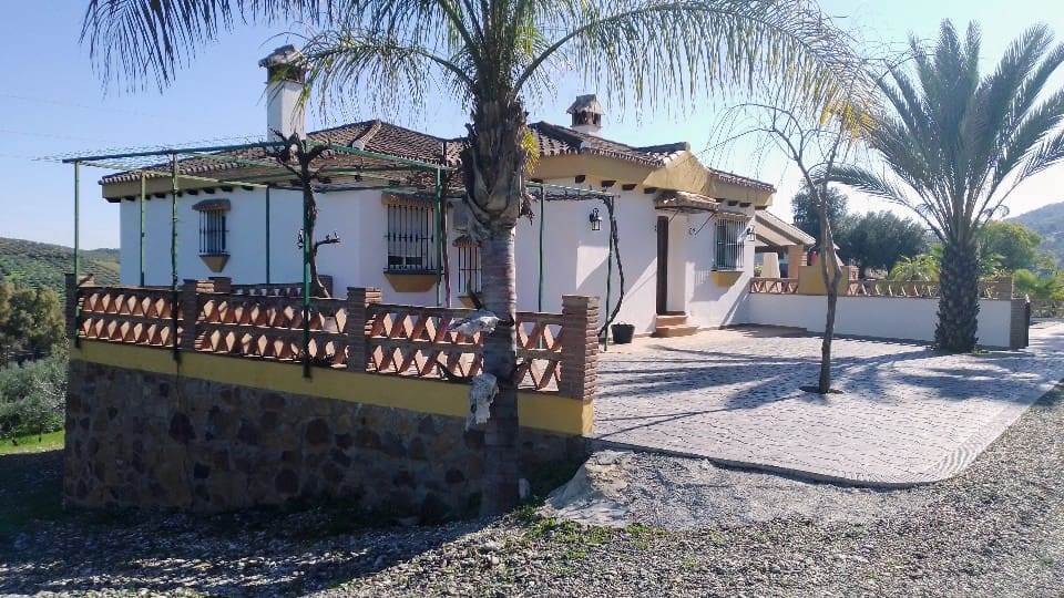 3 soveværelse Finca/Landehus til salg i Coin med swimmingpool garage - € 499.000 (Ref: 7459470)