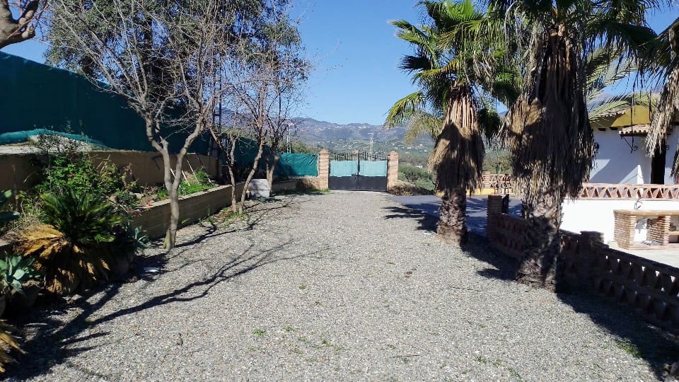 3 soveværelse Finca/Landehus til salg i Coin med swimmingpool garage - € 499.000 (Ref: 7459470)