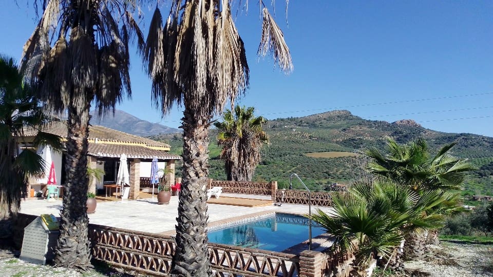 3 soveværelse Finca/Landehus til salg i Coin med swimmingpool garage - € 499.000 (Ref: 7459470)