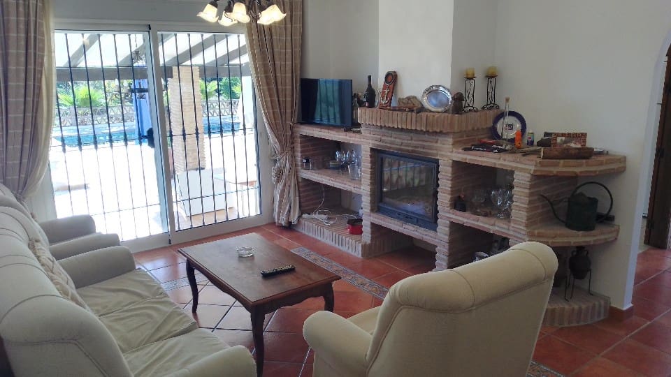 3 soveværelse Finca/Landehus til salg i Coin med swimmingpool garage - € 499.000 (Ref: 7459470)