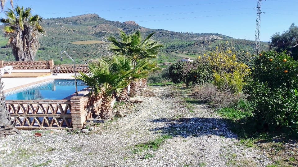 3 soveværelse Finca/Landehus til salg i Coin med swimmingpool garage - € 499.000 (Ref: 7459470)