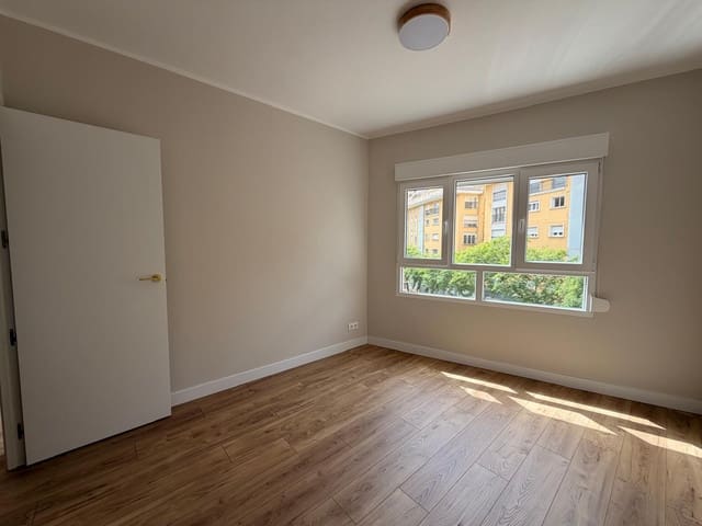 3 bedroom Flat for sale in Centro Urbano, Dénia - € 239,000 (Ref: 10021199)