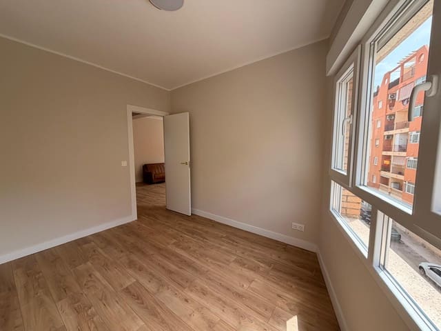3 bedroom Flat for sale in Centro Urbano, Dénia - € 239,000 (Ref: 10021199)