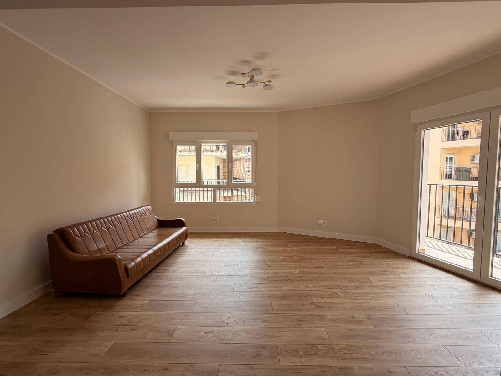 3 bedroom Flat for sale in Denia - € 239,000 (Ref: 10021199)