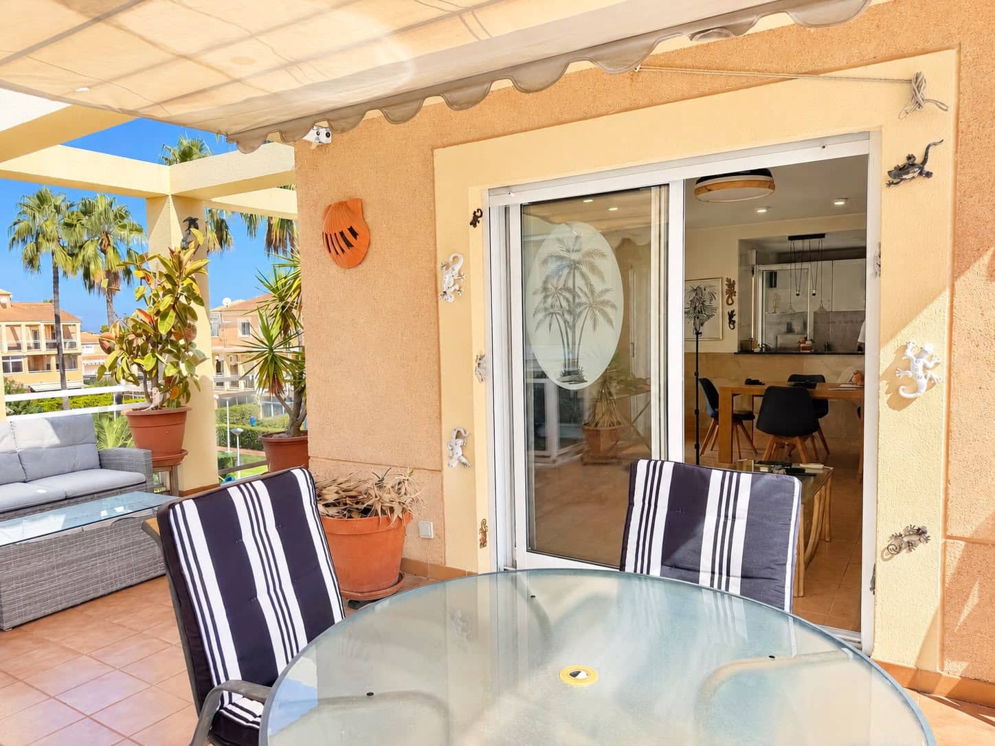 2 bedroom Apartment for sale in Denia with pool garage - € 270,000 (Ref: 10076824)