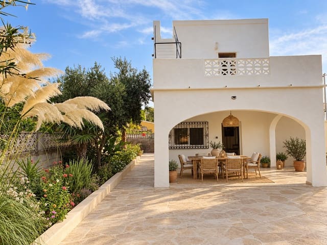 3 soveværelse Villa til salg i Dénia med garage - € 540.000 (Ref: 10080059)