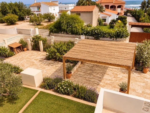 3 soveværelse Villa til salg i Dénia med garage - € 540.000 (Ref: 10080059)