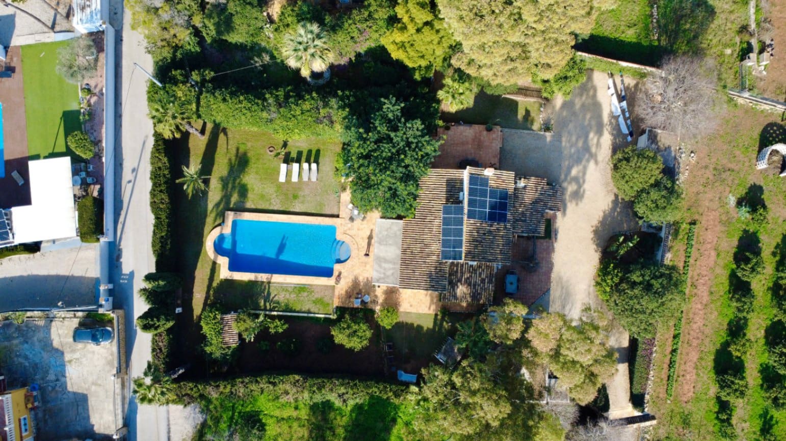 Chalet de 3 habitaciones en Dénia en venta con piscina garaje - 715.000 € (Ref: 7875492)