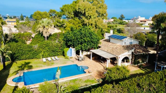 3 makuuhuone Huvila myytävänä paikassa Dénia mukana uima-altaan 
autotalli - 715 000 € (Ref: 7875492)