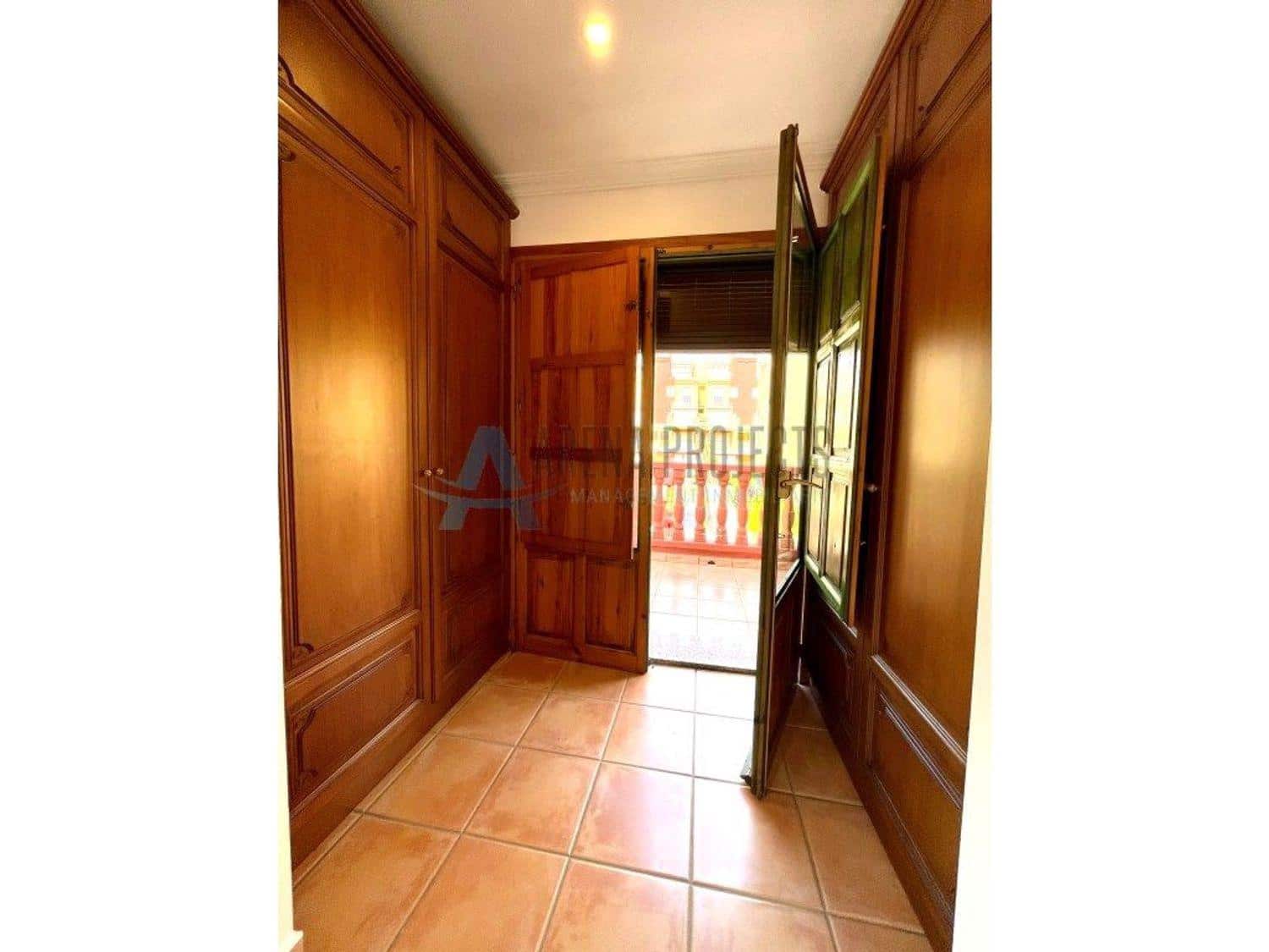 5 bedroom Villa for sale in Denia with pool - € 1,050,000 (Ref: 7935811)