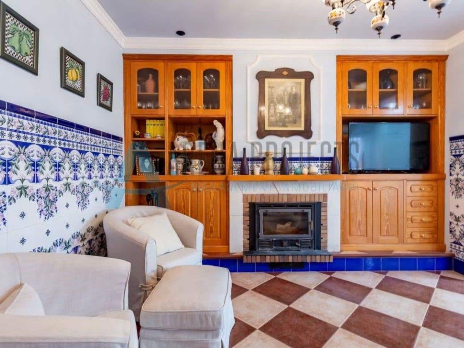 4 bedroom Villa for sale in Denia - € 749,000 (Ref: 8324850)