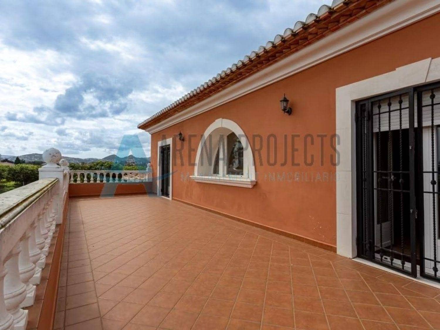 4 bedroom Villa for sale in Denia - € 749,000 (Ref: 8324850)